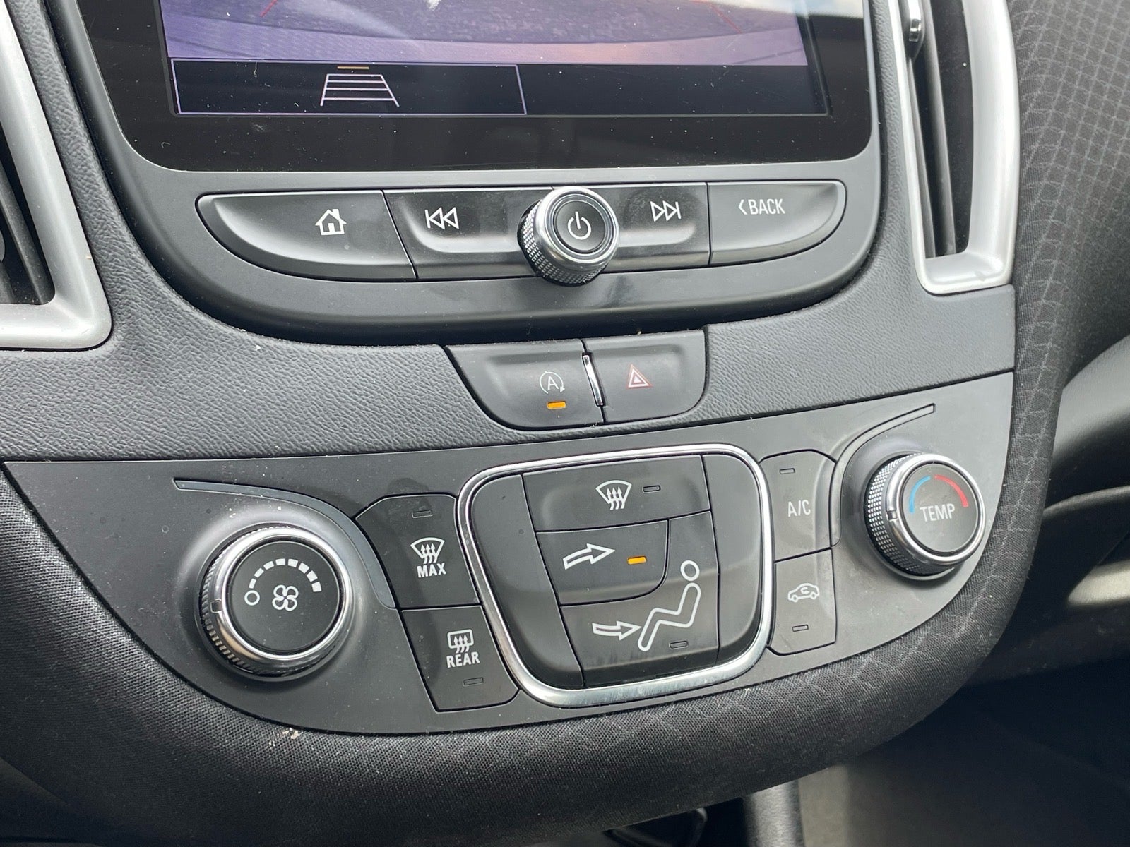 2022 Chevrolet Malibu LS