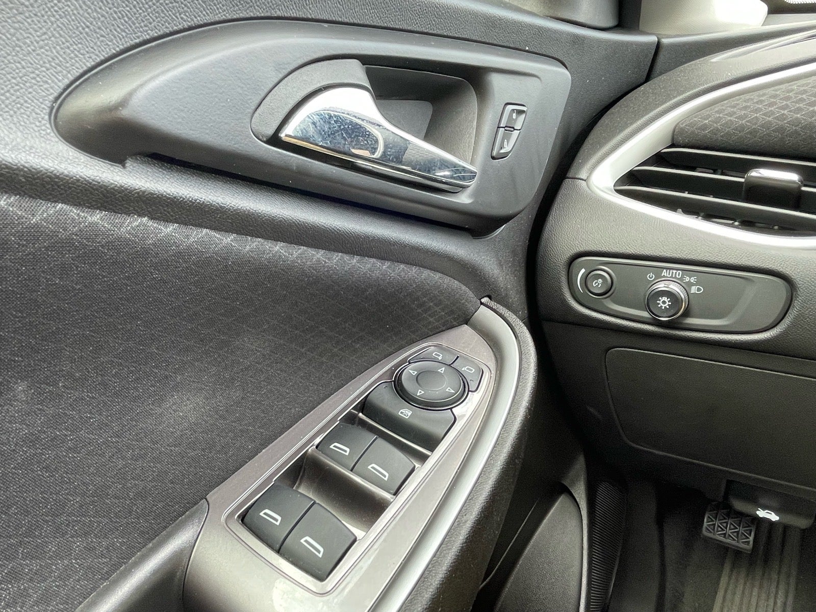 2022 Chevrolet Malibu LS