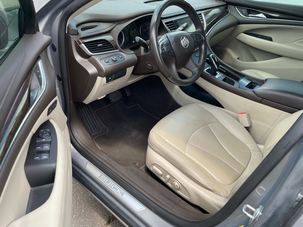 2017 Buick LaCrosse Essence