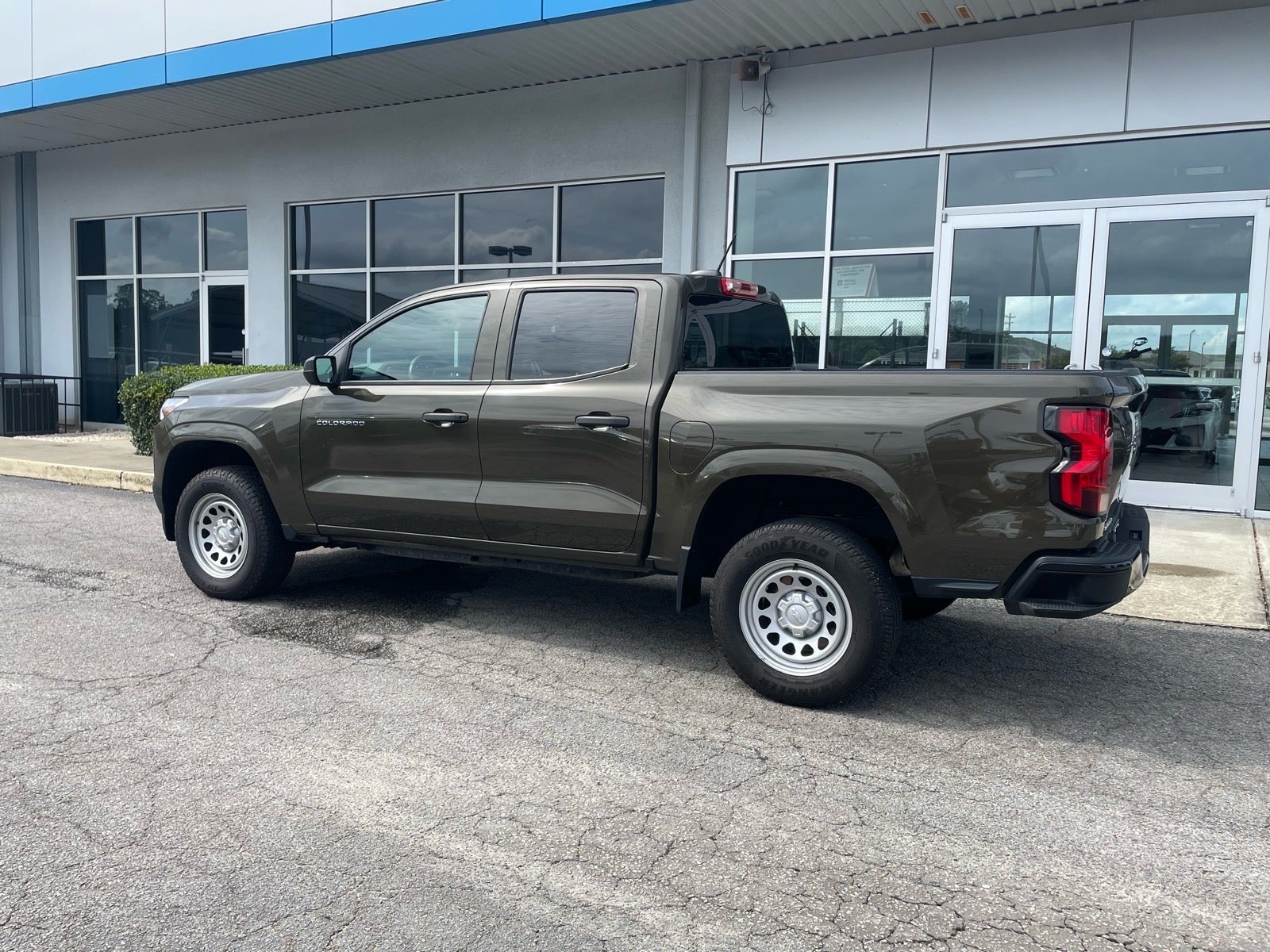 2023 Chevrolet Colorado WT