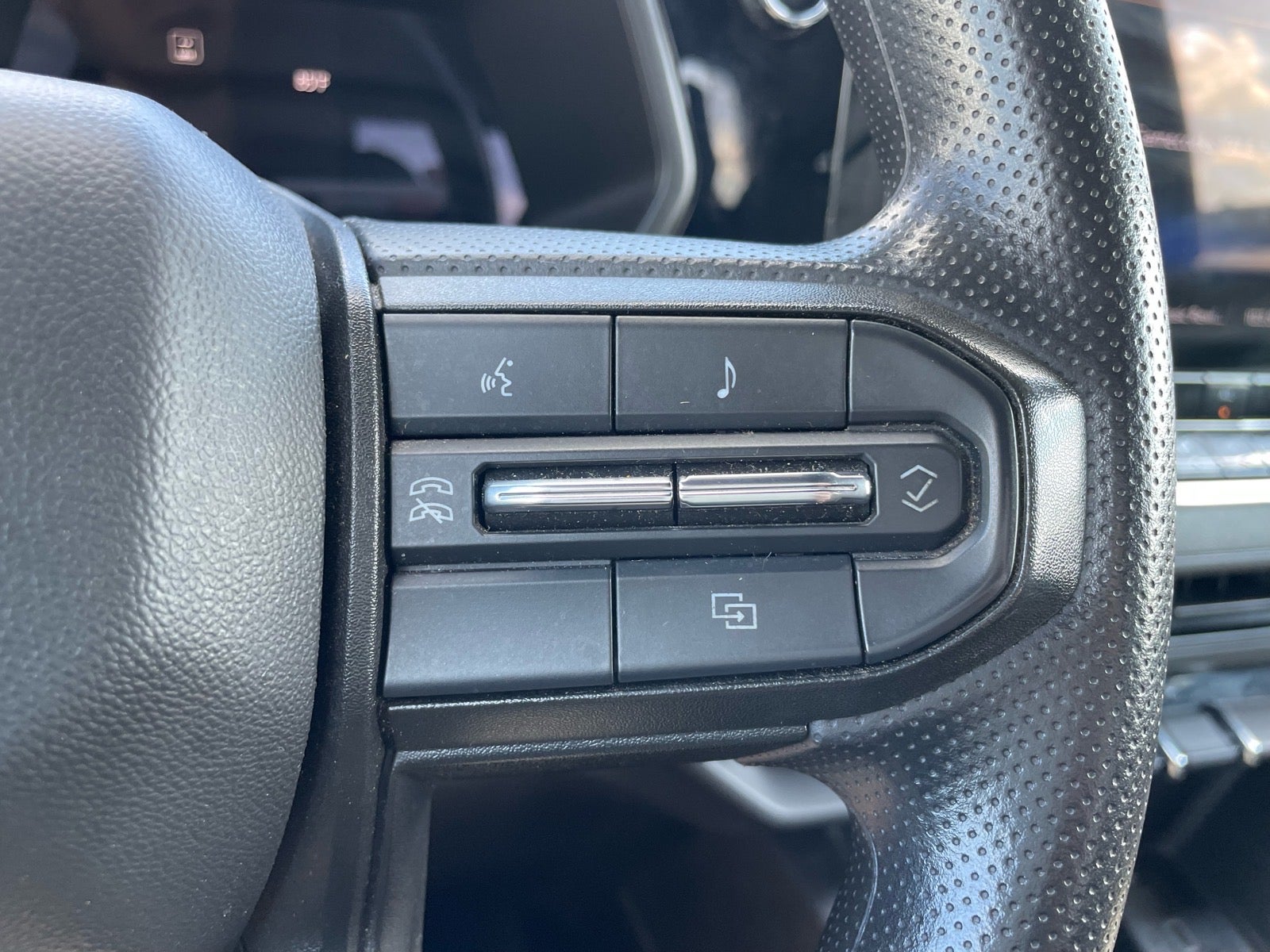 2023 Chevrolet Colorado WT