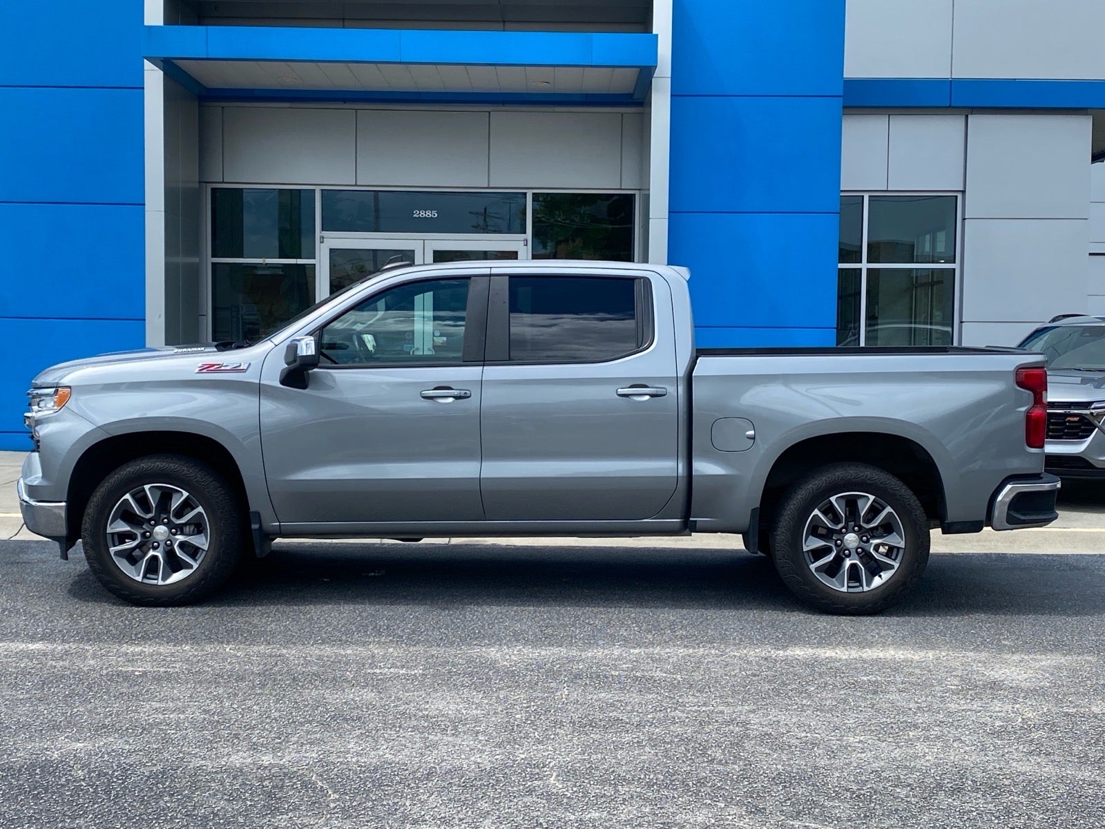 2024 Chevrolet Silverado 1500 LT