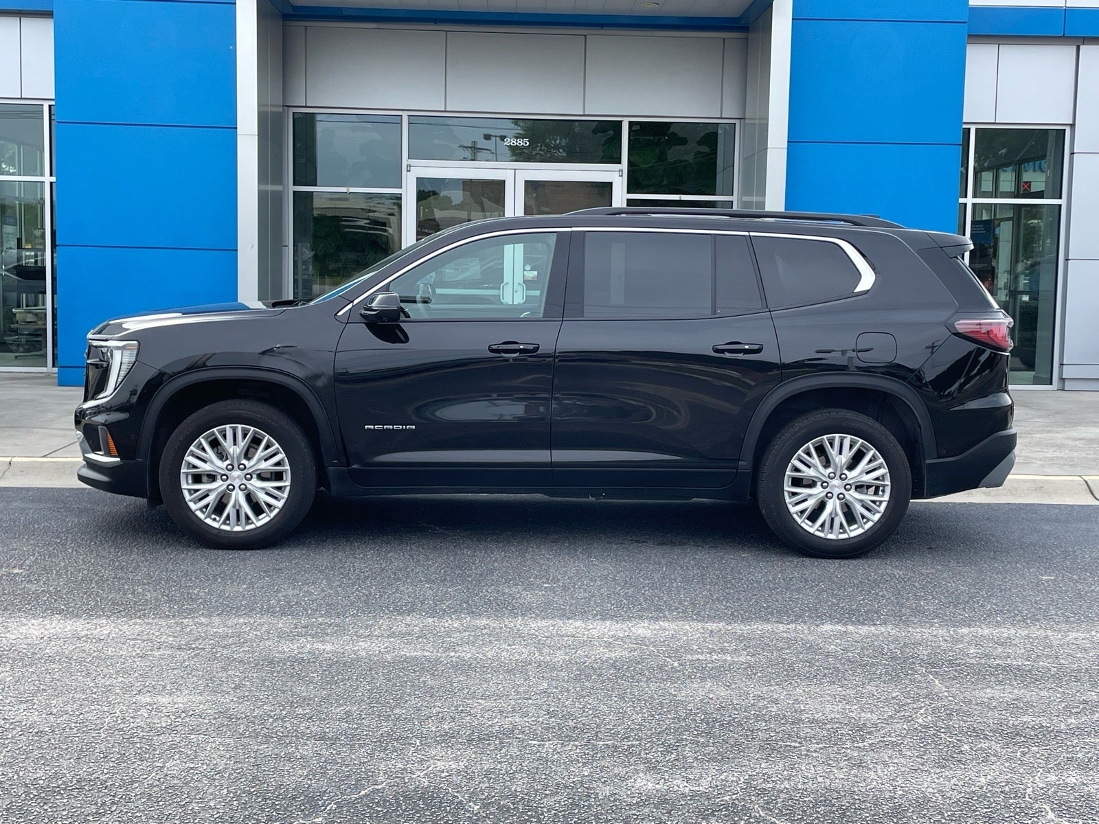 2025 GMC Acadia Elevation