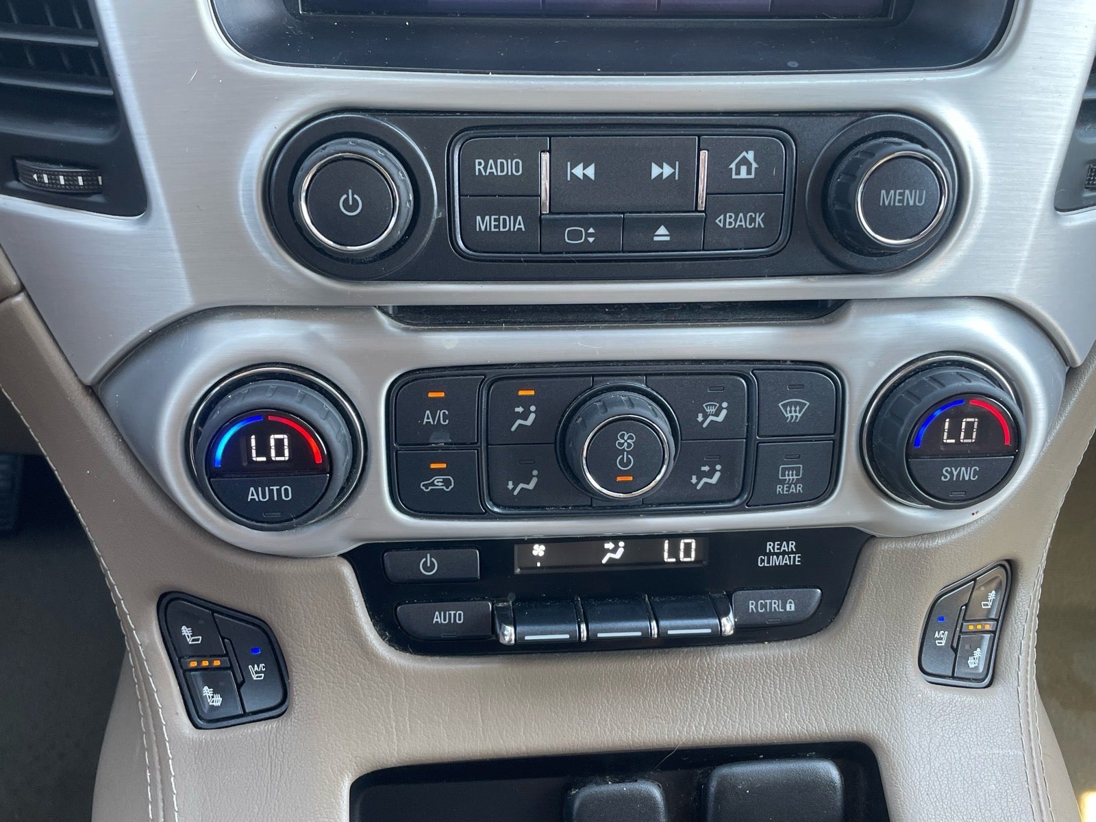 2016 GMC Yukon XL SLT