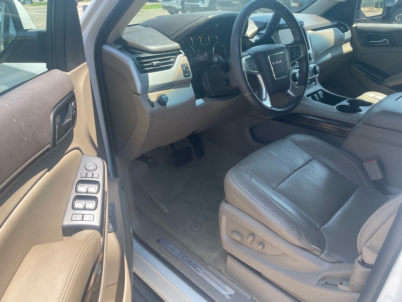 2016 GMC Yukon XL SLT