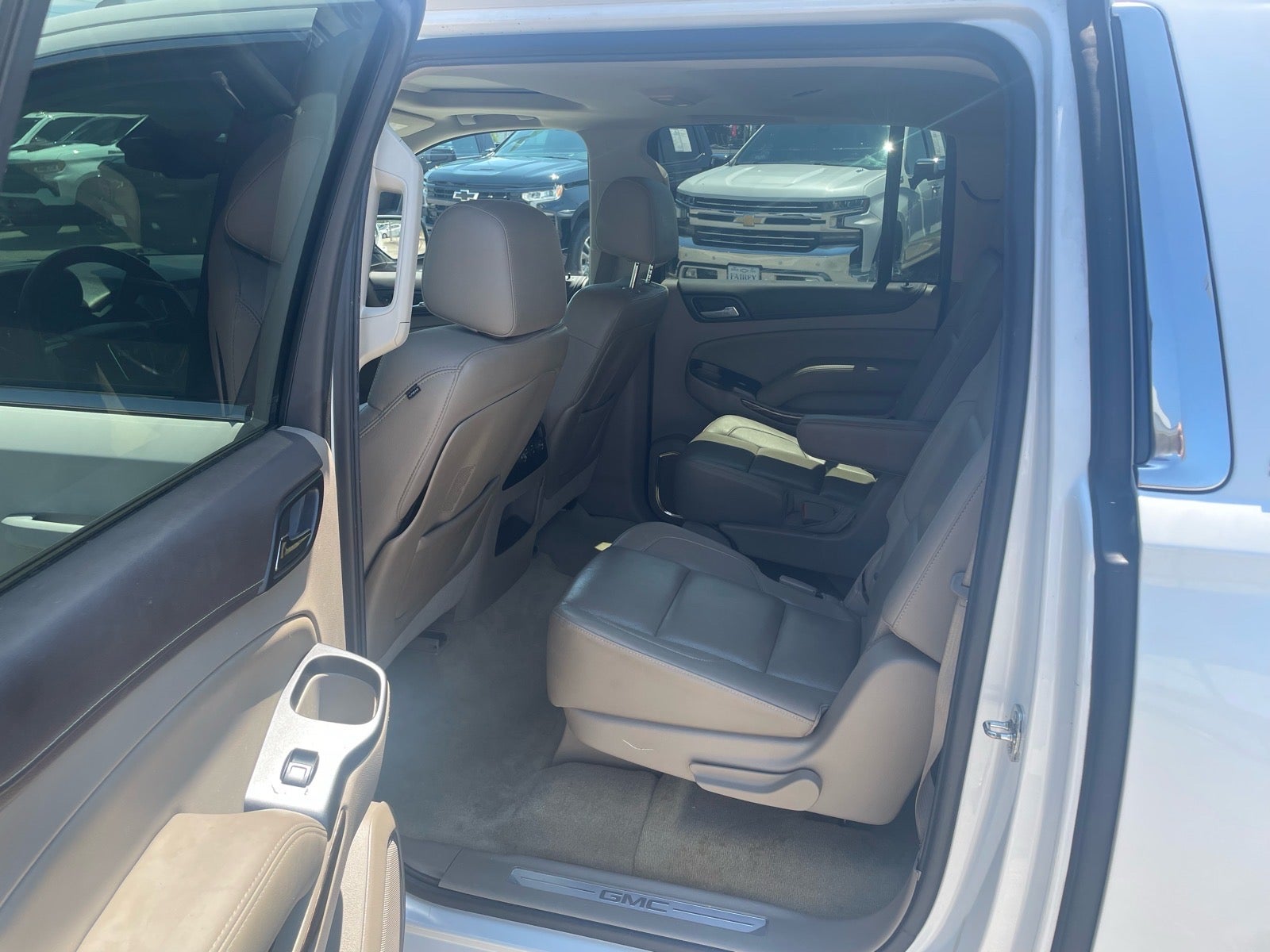 2016 GMC Yukon XL SLT
