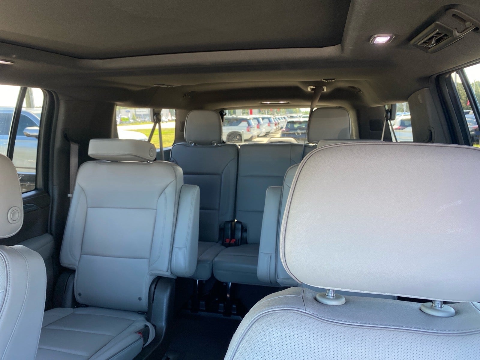 2023 GMC Yukon XL SLT