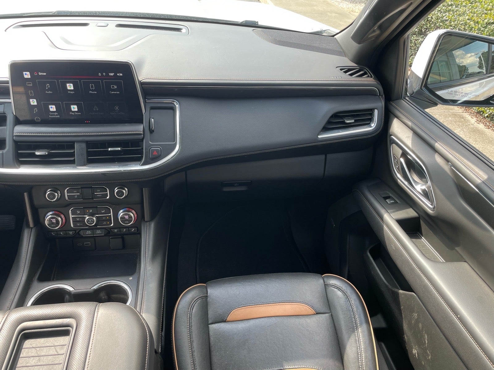 2022 GMC Yukon XL AT4