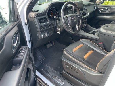 2022 GMC Yukon XL AT4