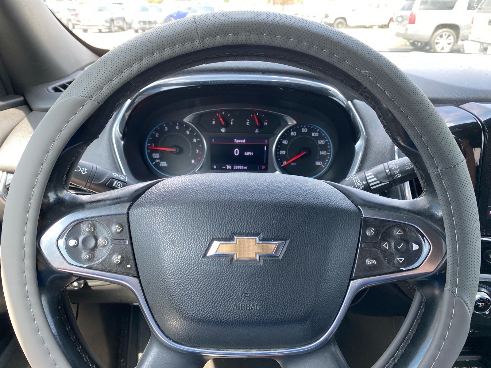 2023 Chevrolet Traverse LT Leather