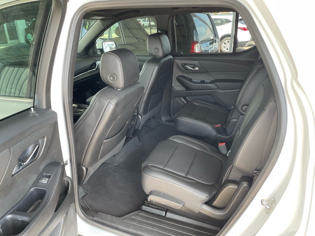 2022 Chevrolet Traverse LT Leather