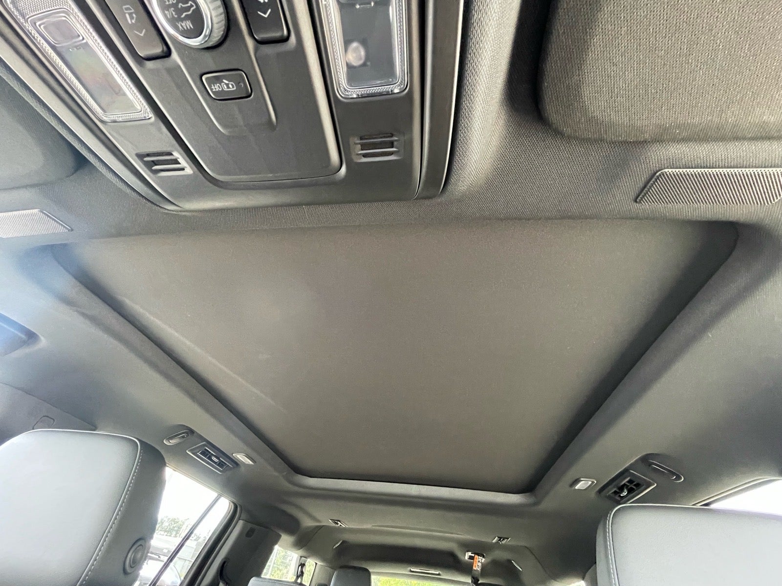 2025 Chevrolet Suburban LT