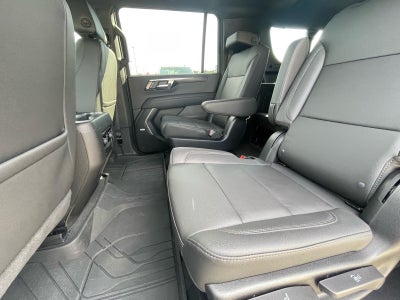 2025 Chevrolet Suburban LT