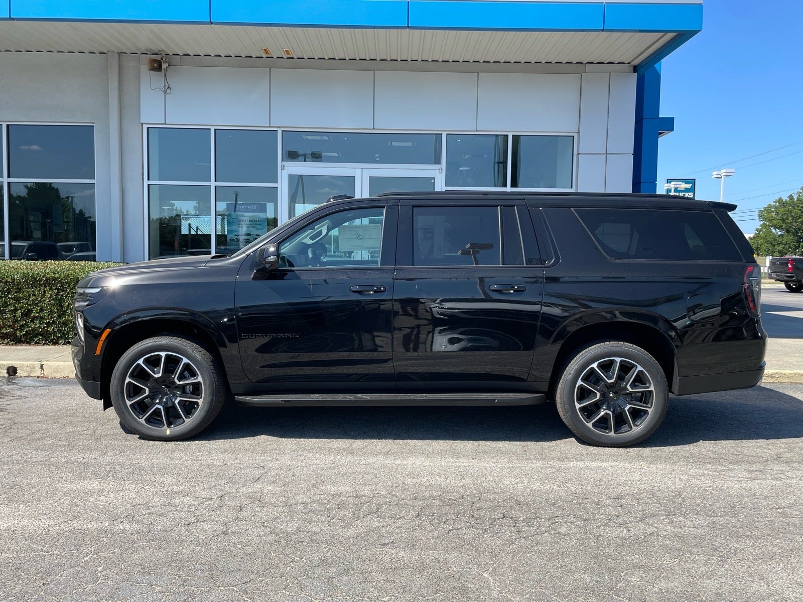 2026 Chevrolet Suburban RST