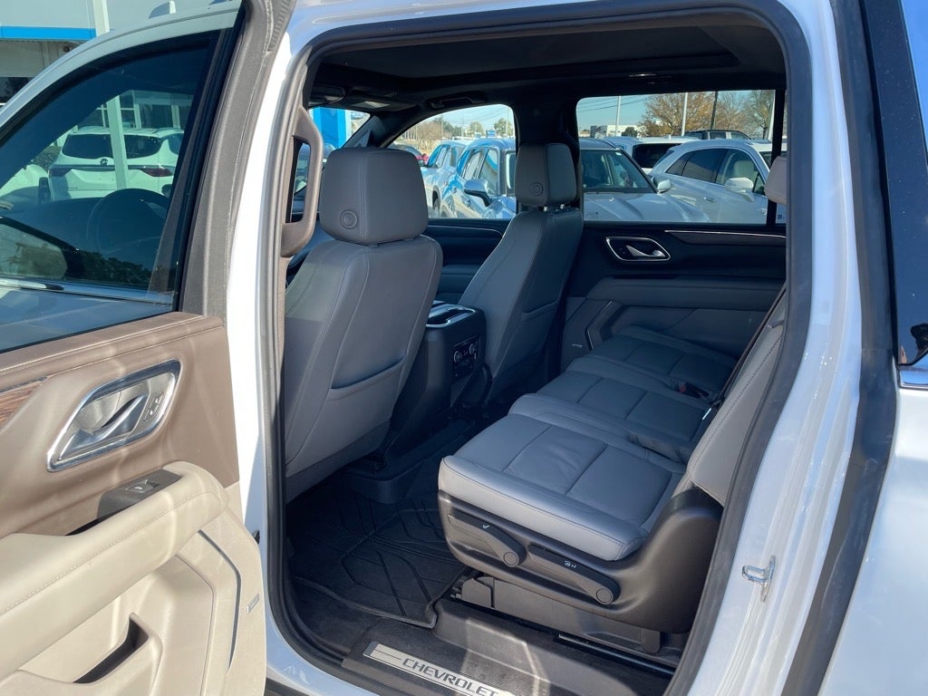 2022 Chevrolet Suburban LT