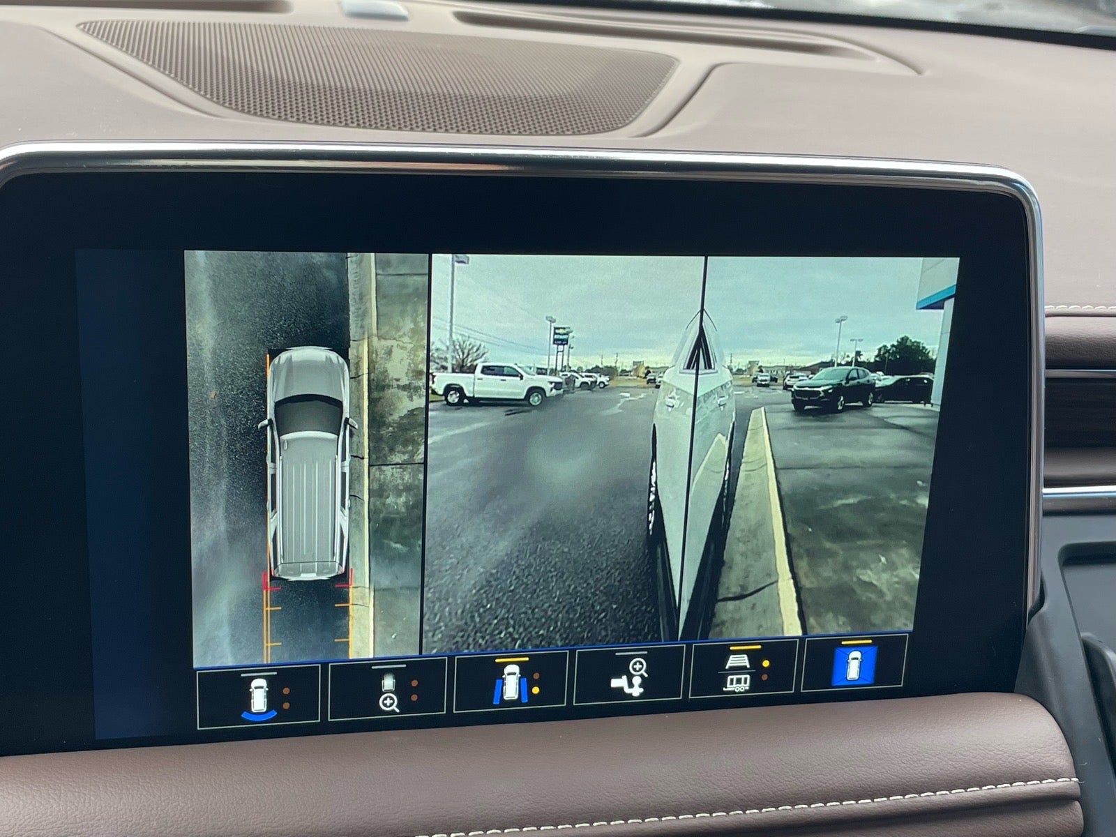 2023 Chevrolet Suburban High Country