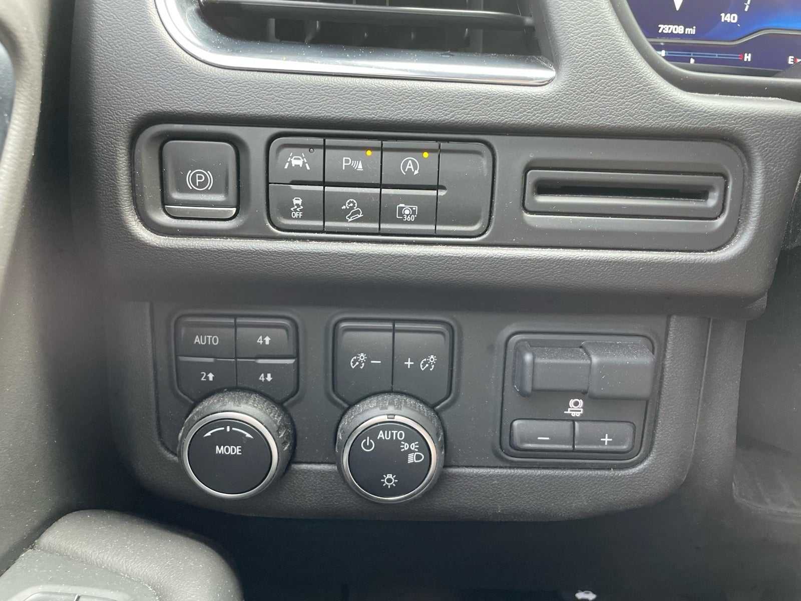 2023 Chevrolet Suburban Z71
