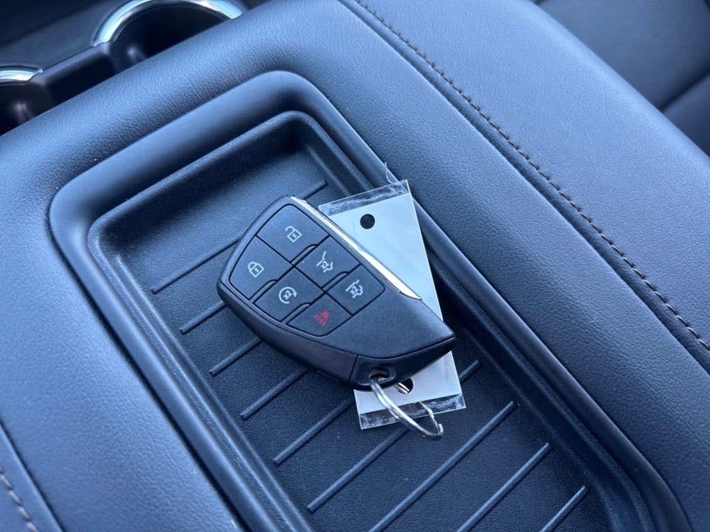 2023 Chevrolet Suburban High Country