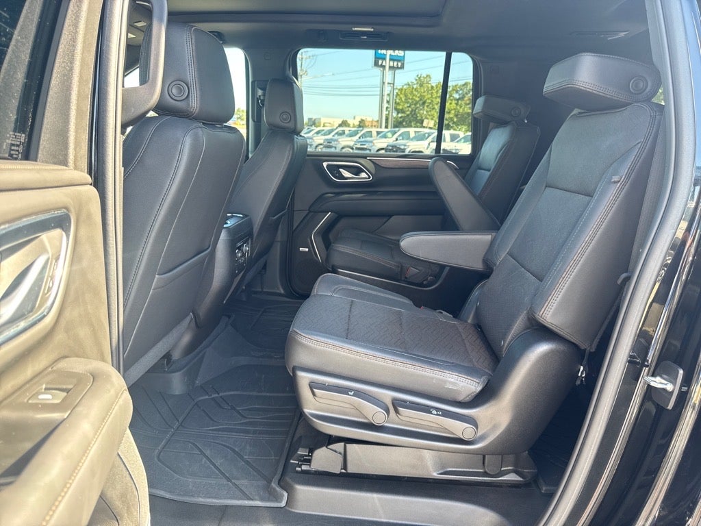 2023 Chevrolet Suburban High Country