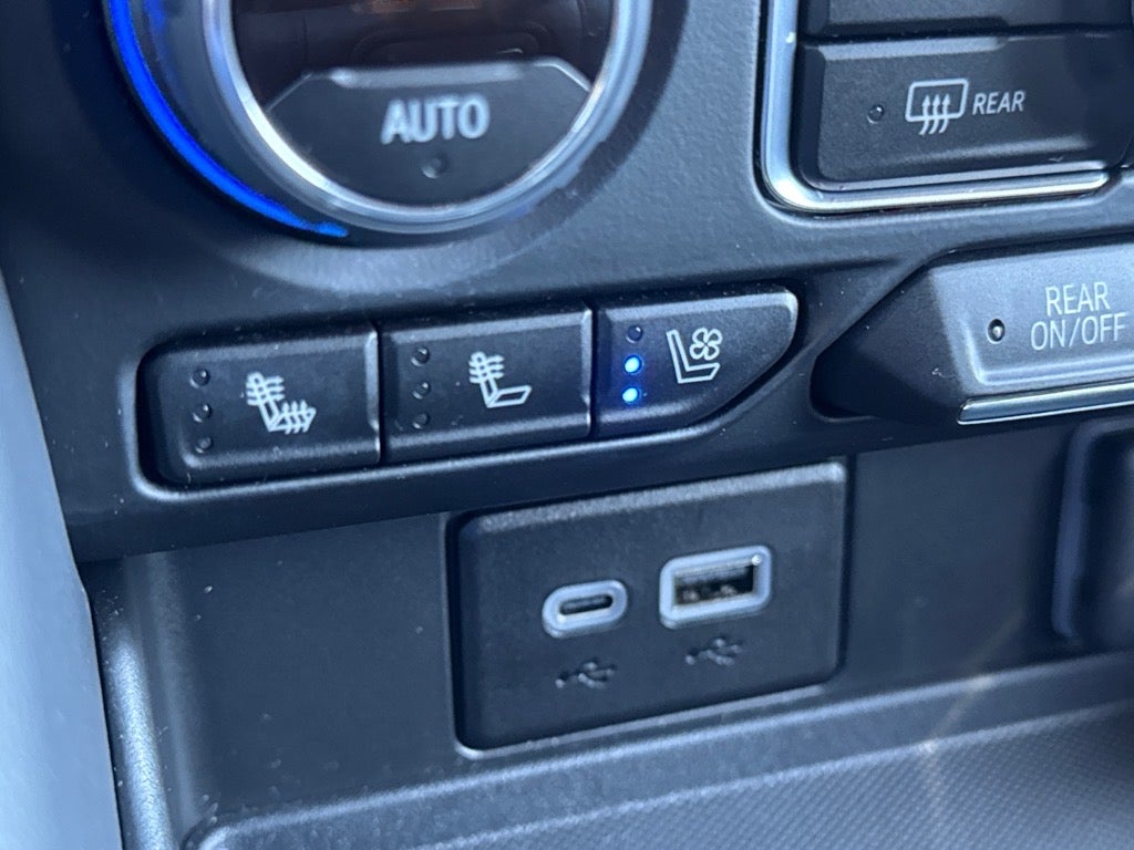 2023 Chevrolet Suburban High Country