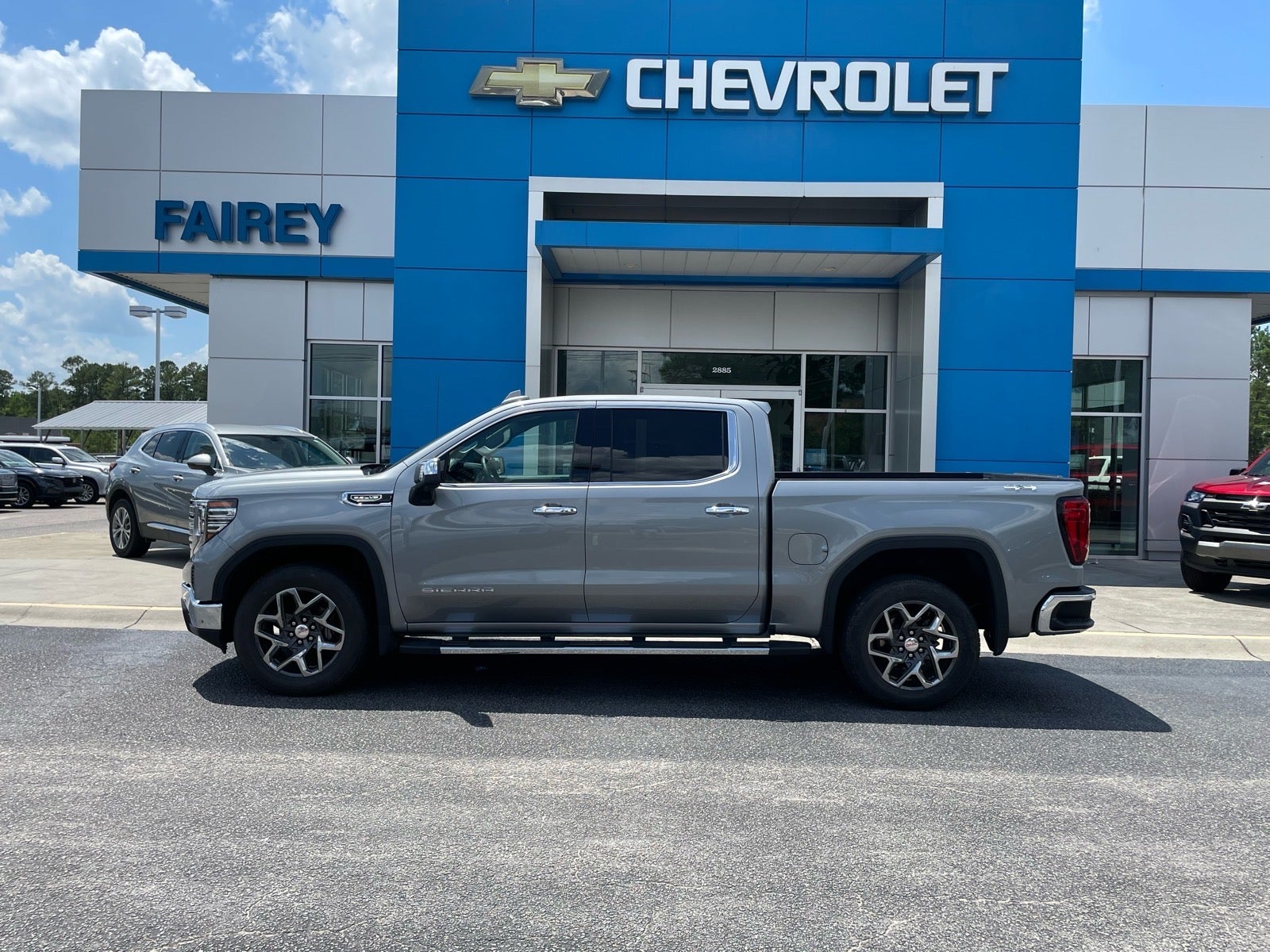 2024 GMC Sierra 1500 SLT