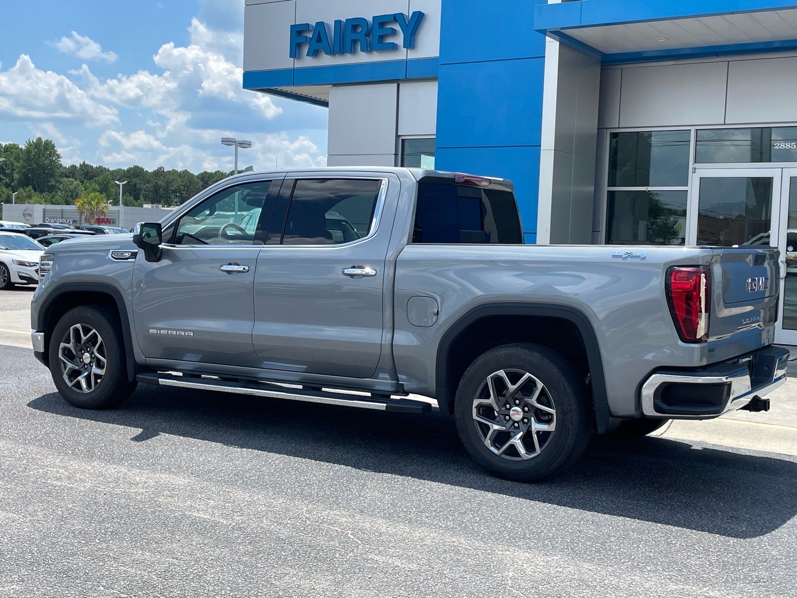 2024 GMC Sierra 1500 SLT