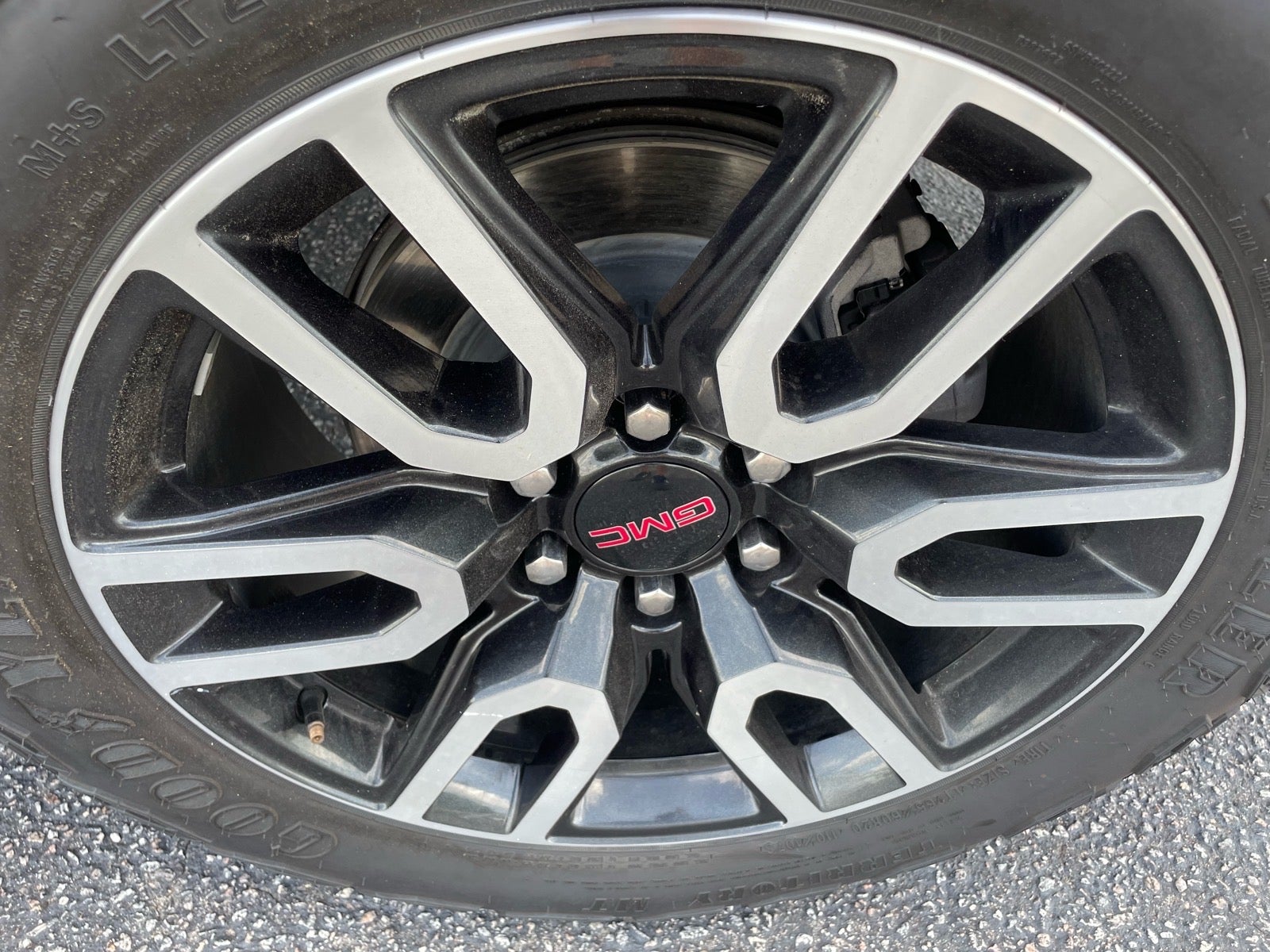 2023 GMC Sierra 1500 AT4
