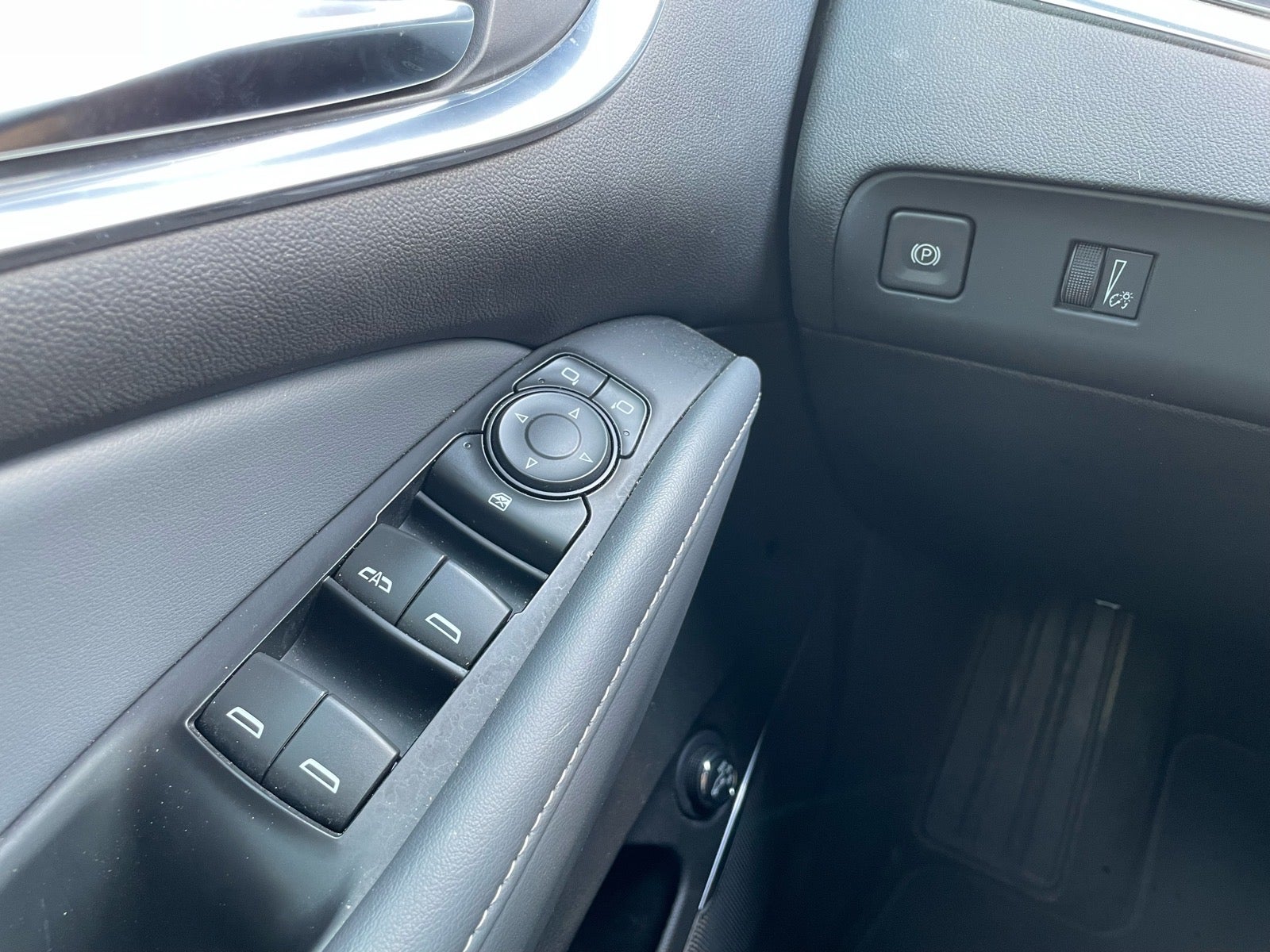 2024 Buick Enclave Essence