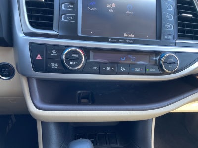 2018 Toyota Highlander SE